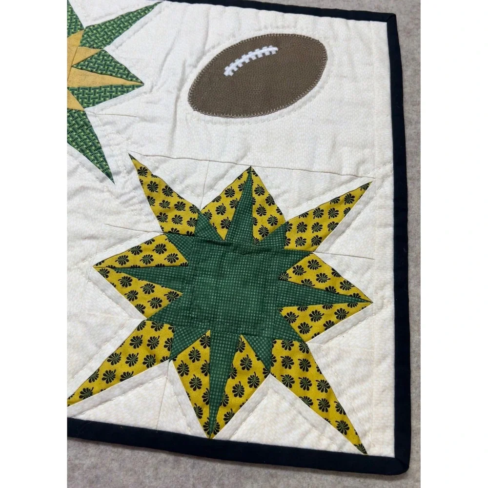 Handmade Wisconsin Table Runner‎ Quilt Football Badgers Green Bay Packers Decor